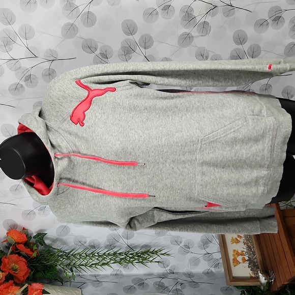 Puma Logo Hoodie - Picture 4 of 11